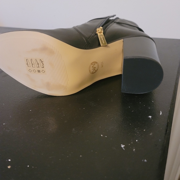 Booties - Picture 5 of 7